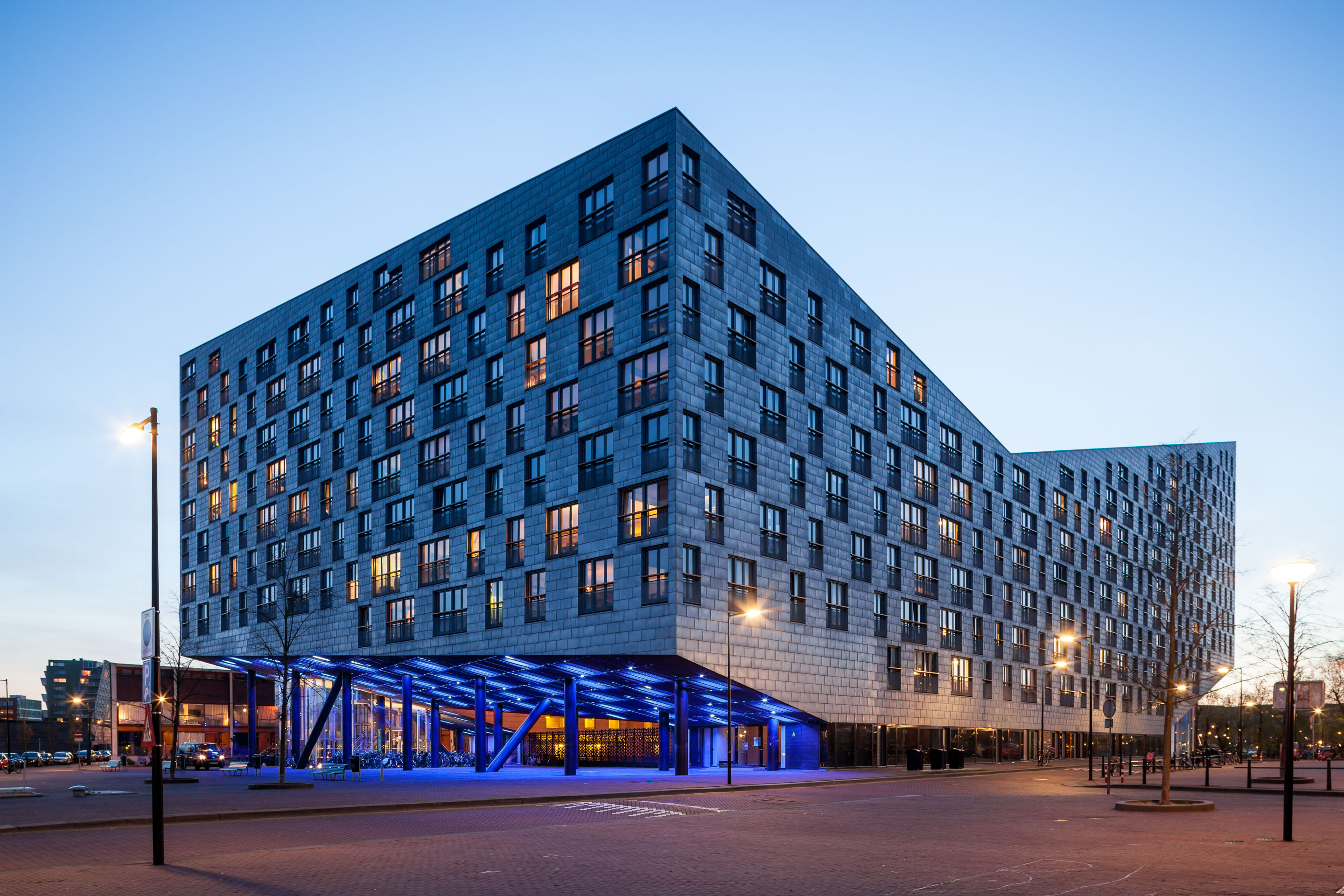 Baron G.A. Tindalplein (The Whale) building in Amsterdam, the Netherlands, by de Architekten Cie. Amsterdam