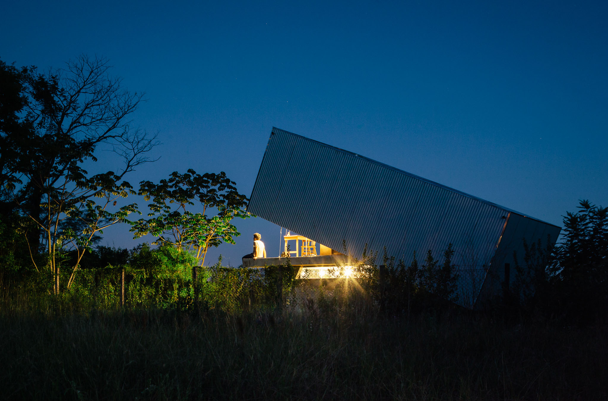 Caja Obscura house in Asunción, Paraguay, by Javier Corvalán