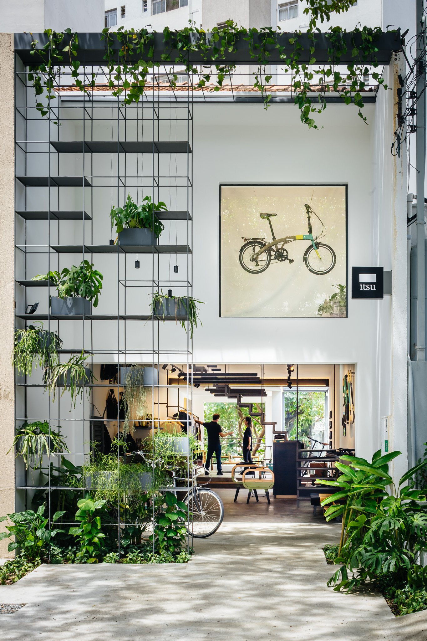 Oficina Itsu Pinheiros Store in São Paulo, by Terra e Tuma Arquitetos