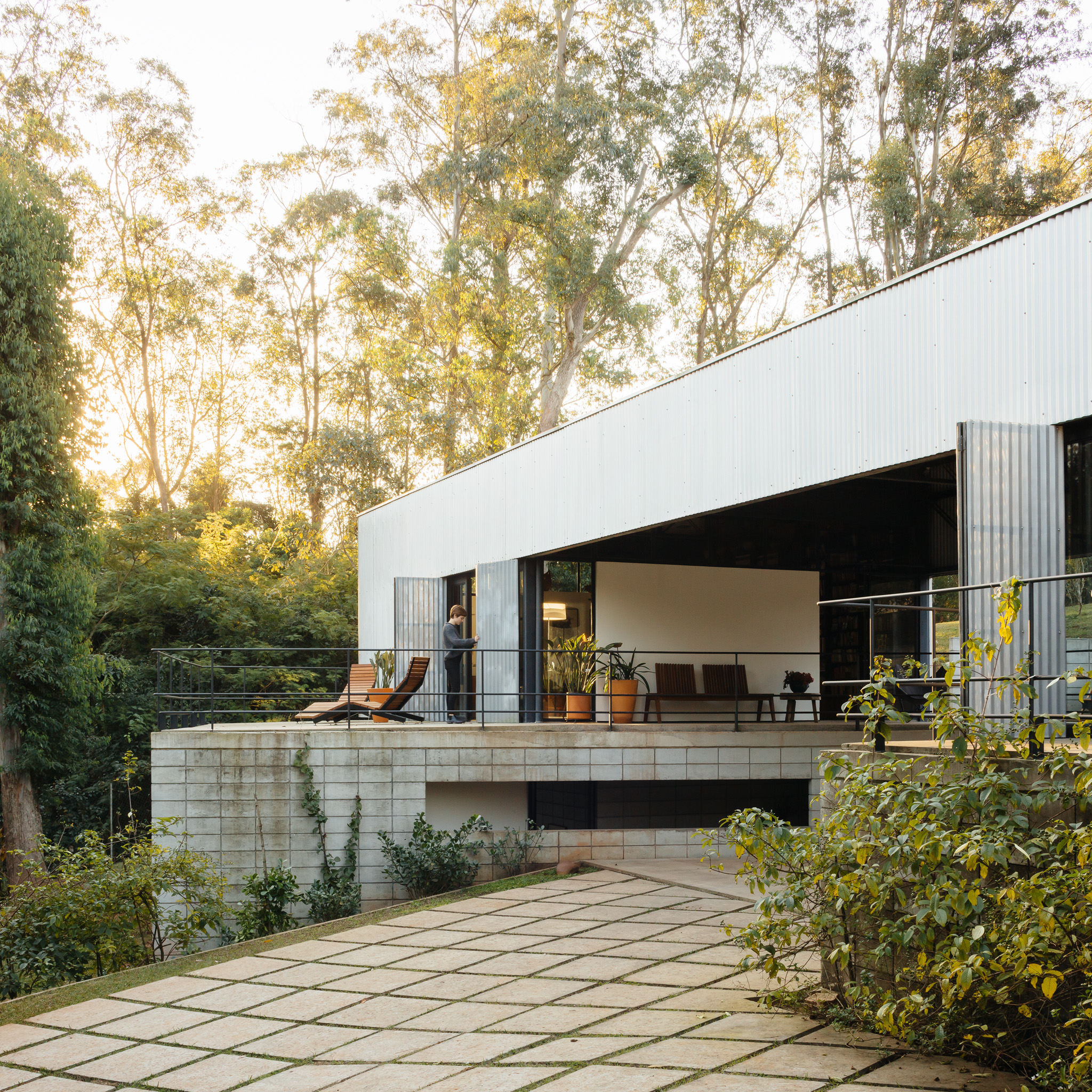 House in Granja Viana, by 23 Sul Arquitetura