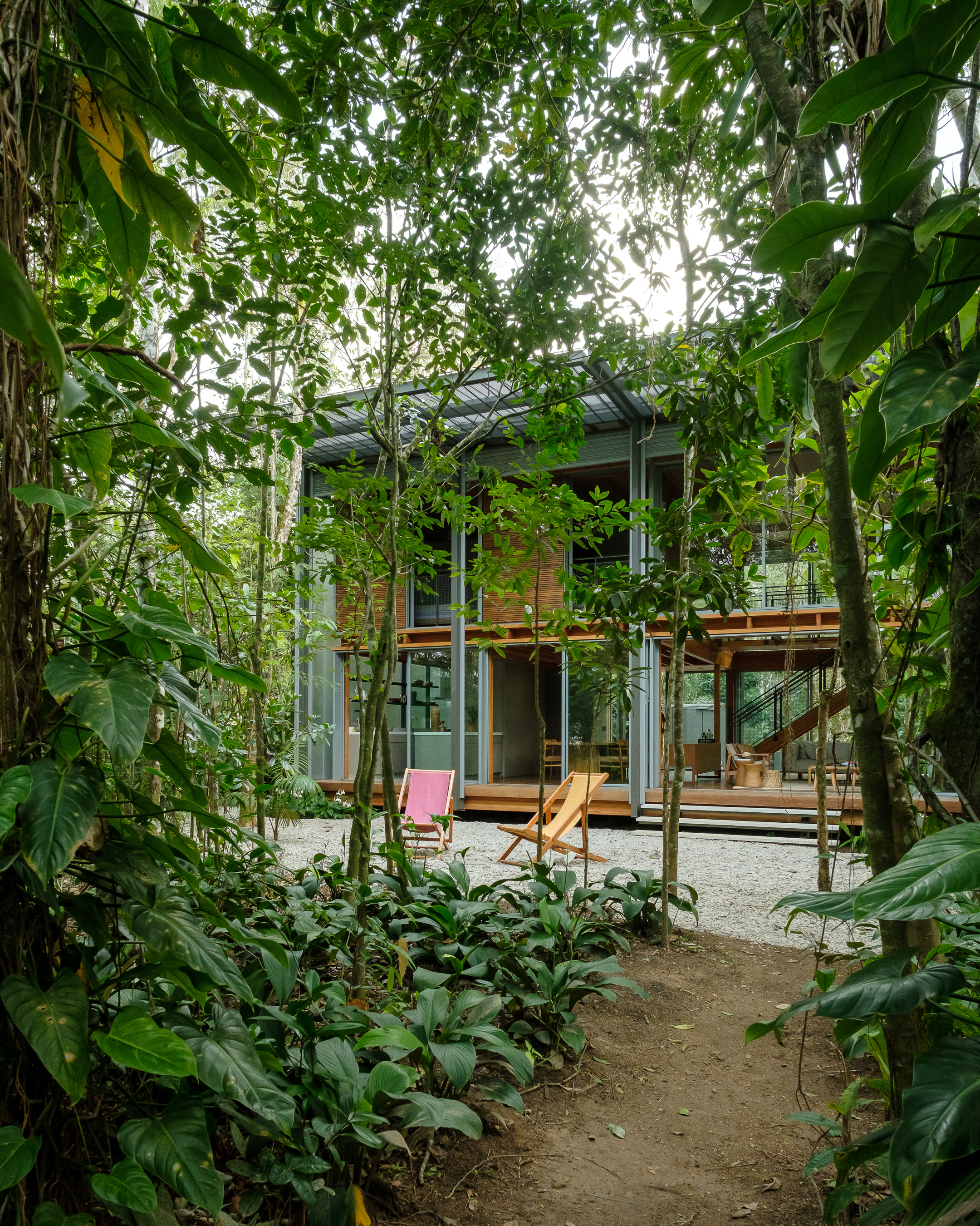 F.R. House in Ubatuba, by Andrade Morettin Arquitetos