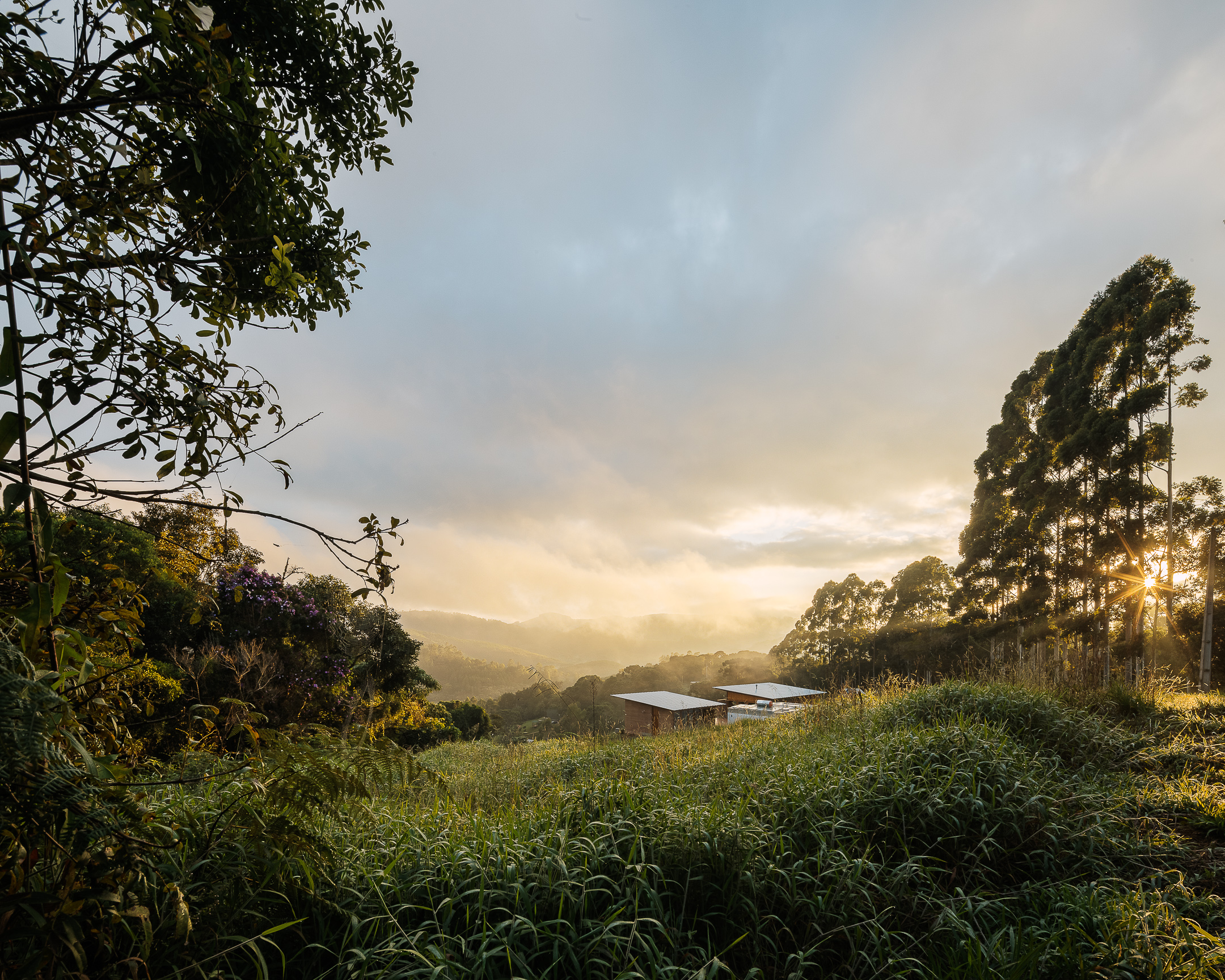 Guapuruvu House in Camanducaia, by Estudio Piloti
