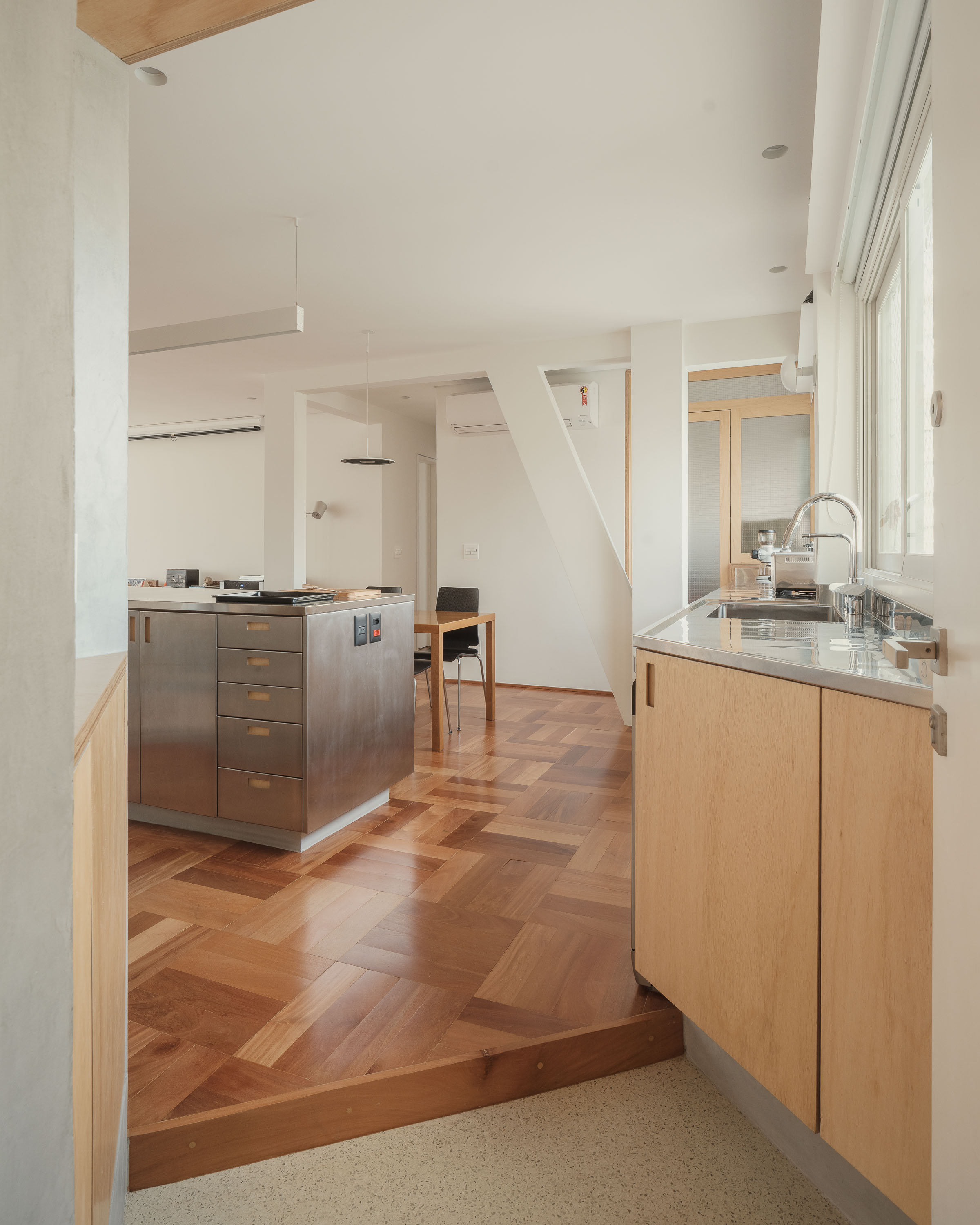 Marques de Itu Apartment in São Paulo, by Pianca Arquitetura and Sabiá